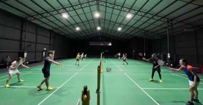 Social Badminton