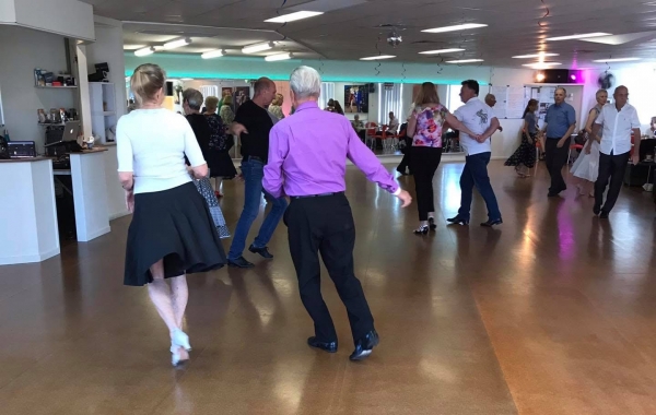 Beginner Social Friday Dance Night ???