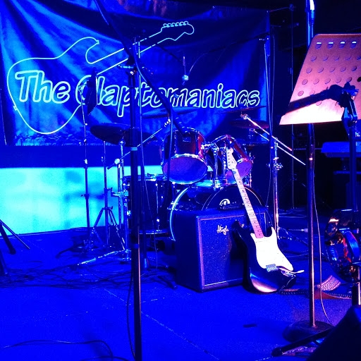 The Claptomaniacs Back At Noosa Marina
